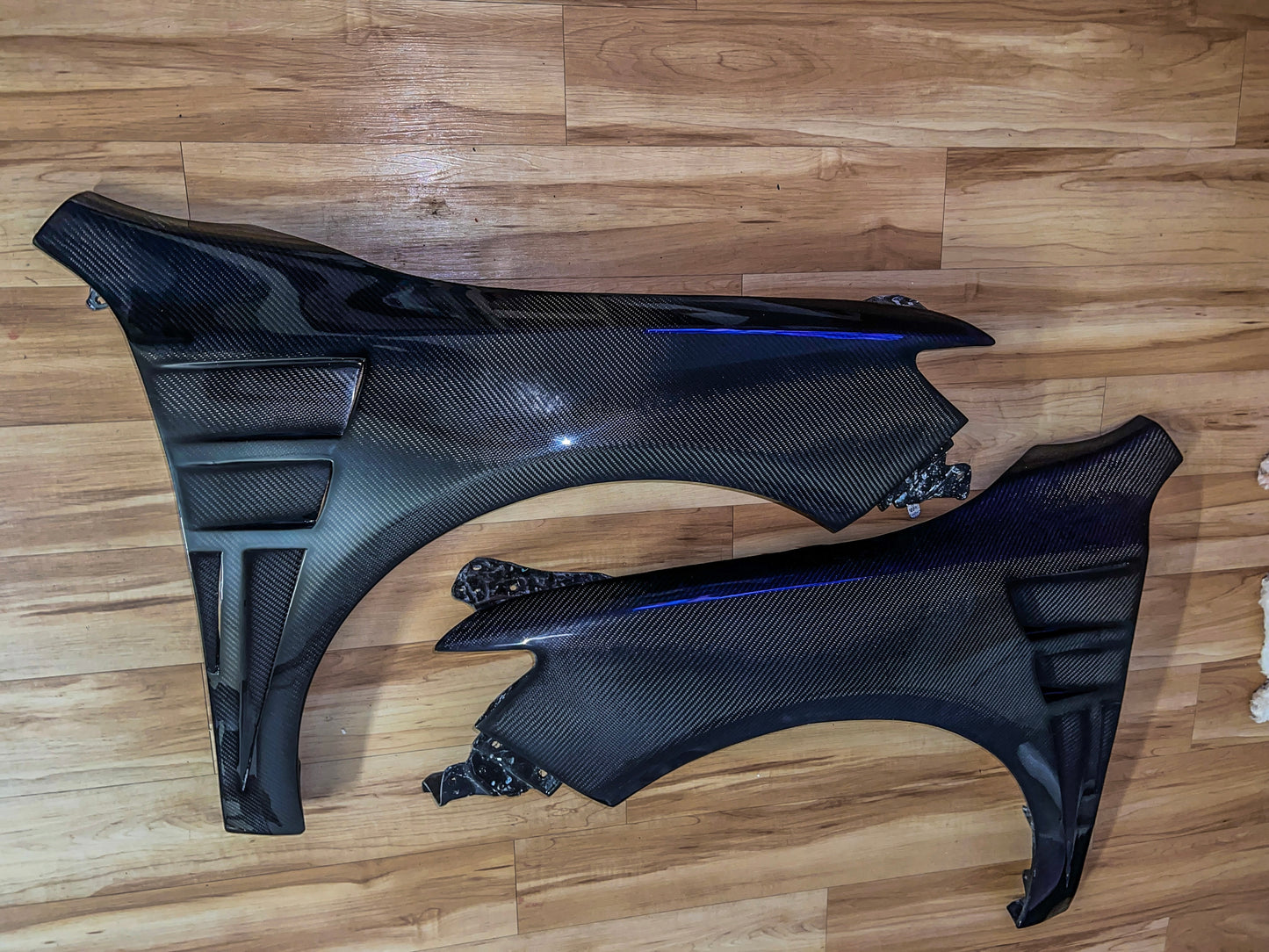 2018-2020 Acura TLX carbon fiber fenders vented fenders.