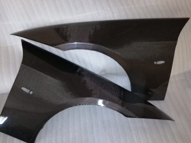 2006-2008 BMW 325i, 335i Carbon Fiber Fenders